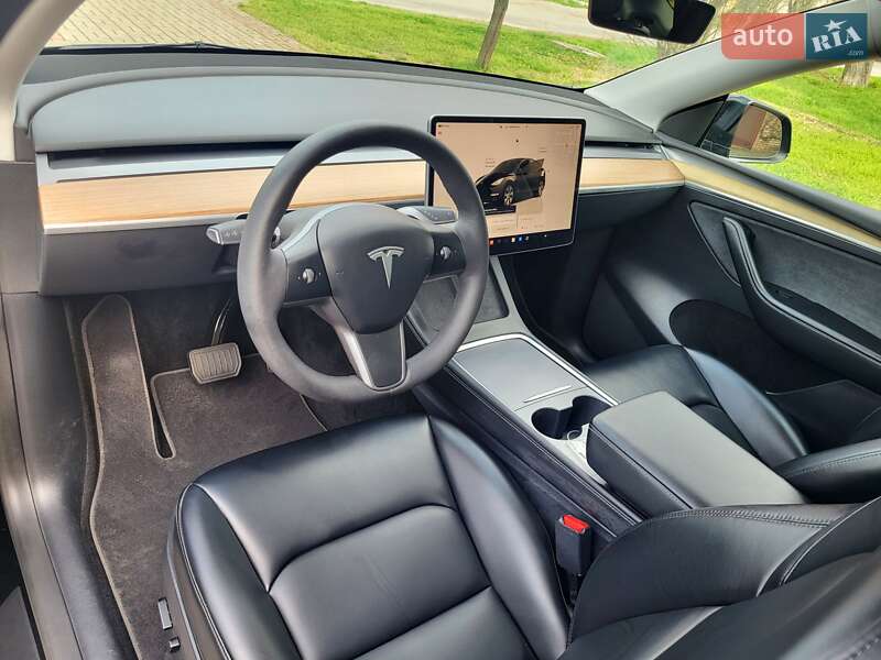 Внедорожник / Кроссовер Tesla Model Y 2023 в Запорожье