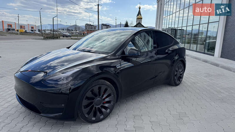 Внедорожник / Кроссовер Tesla Model Y 2021 в Хусте