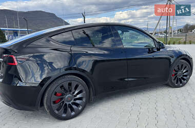 Позашляховик / Кросовер Tesla Model Y 2021 в 