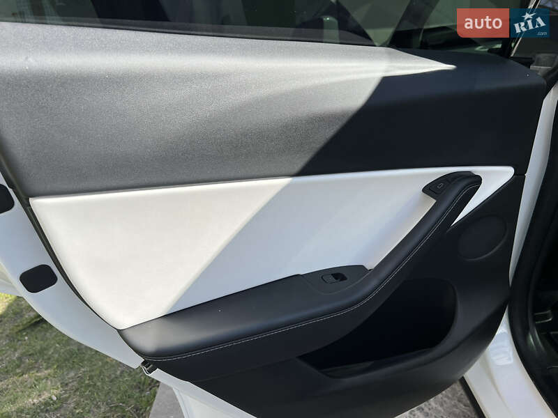 Внедорожник / Кроссовер Tesla Model Y 2021 в Львове фото 15 Внедорожник / Кроссовер Tesla Model Y 2021 в Львове