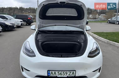 Внедорожник / Кроссовер Tesla Model Y 2021 в 