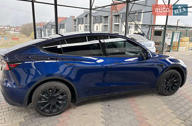 Позашляховик / Кросовер Tesla Model Y 2021 в 