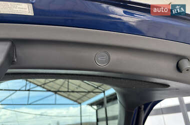 Позашляховик / Кросовер Tesla Model Y 2021 в 
