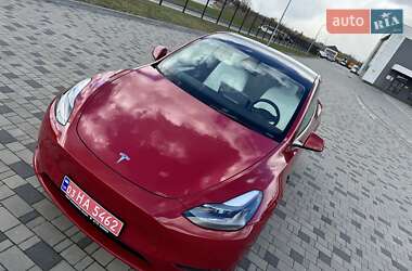Внедорожник / Кроссовер Tesla Model Y 2021 в 