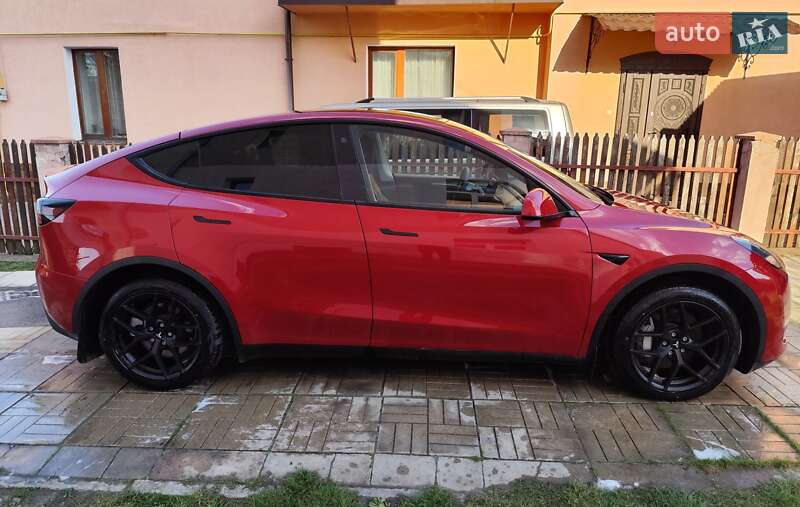 Tesla Model Y 2022
