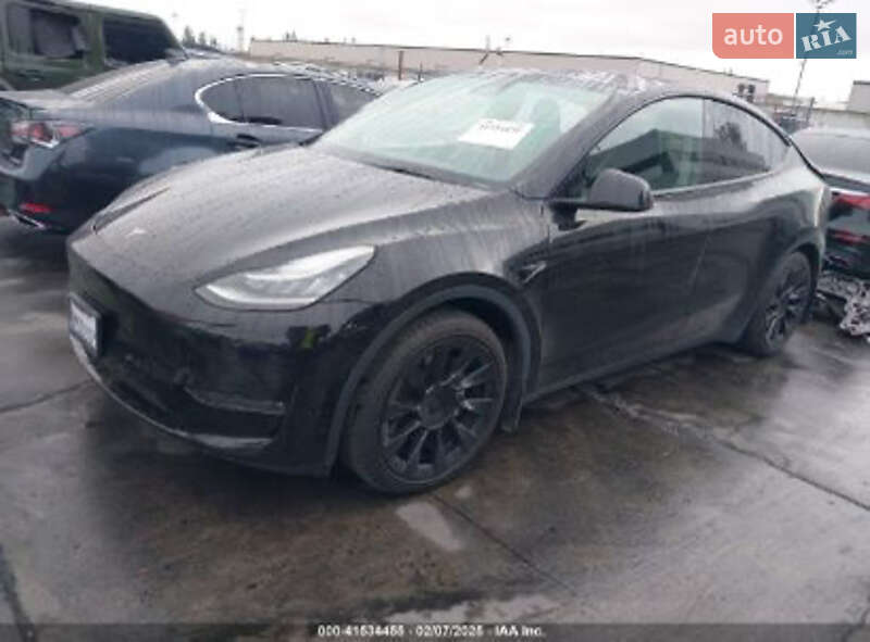 Внедорожник / Кроссовер Tesla Model Y 2022 в 