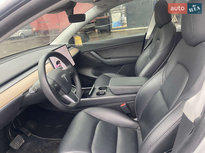 Позашляховик / Кросовер Tesla Model Y 2020 в Києві
