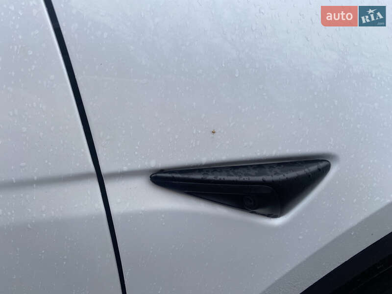 Позашляховик / Кросовер Tesla Model Y 2020 в Києві