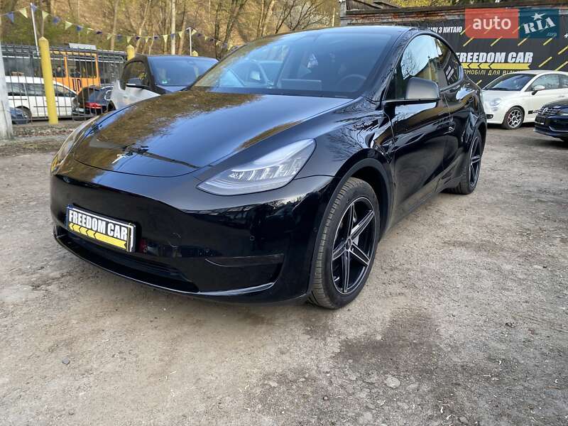 Внедорожник / Кроссовер Tesla Model Y 2020 в Львове