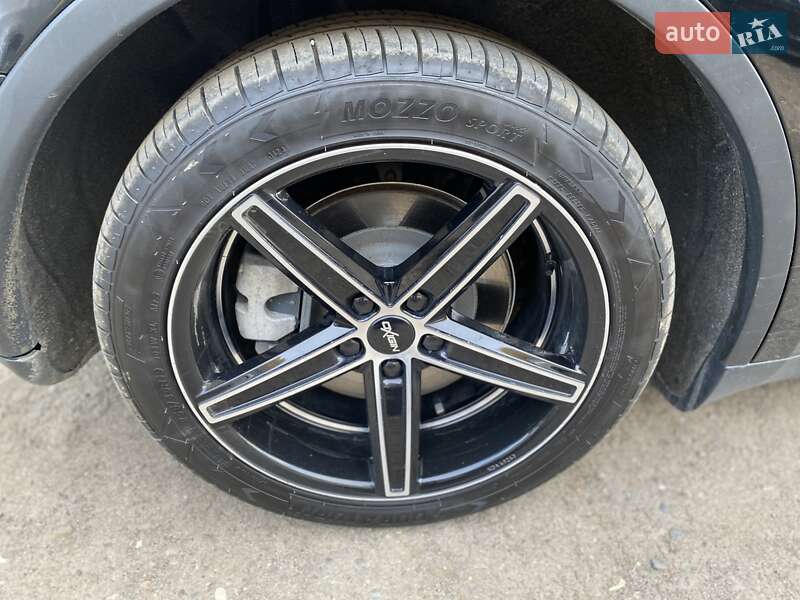 Внедорожник / Кроссовер Tesla Model Y 2020 в Львове