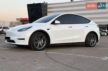 Внедорожник / Кроссовер Tesla Model Y 2022 в 