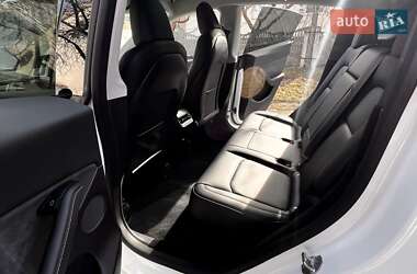 Внедорожник / Кроссовер Tesla Model Y 2023 в 