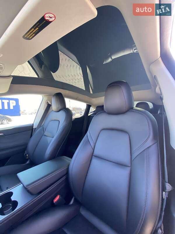 Позашляховик / Кросовер Tesla Model Y 2022 в Тернополі