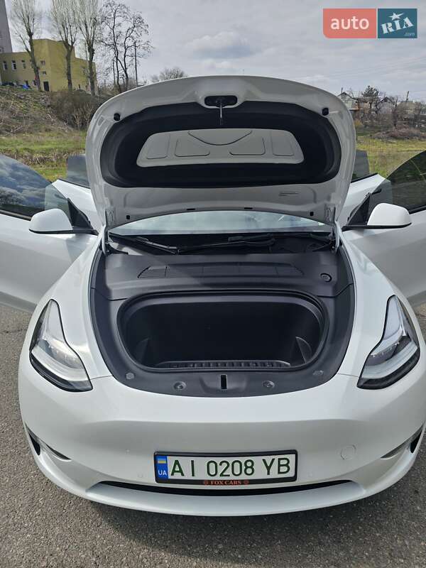 Внедорожник / Кроссовер Tesla Model Y 2022 в Киеве