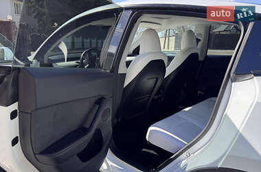 Внедорожник / Кроссовер Tesla Model Y 2024 в 