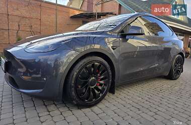 Tesla Model Y 2022