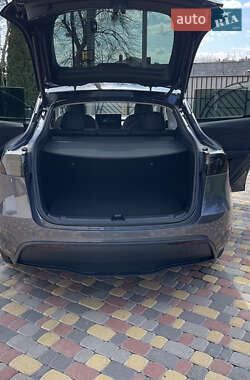 Внедорожник / Кроссовер Tesla Model Y 2023 в 