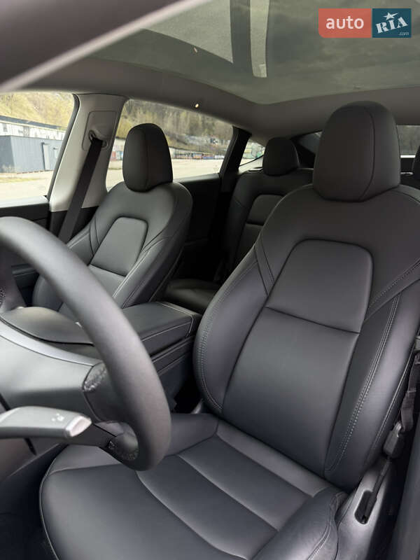 Внедорожник / Кроссовер Tesla Model Y 2024 в Броварах