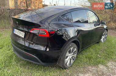 Внедорожник / Кроссовер Tesla Model Y 2021 в 