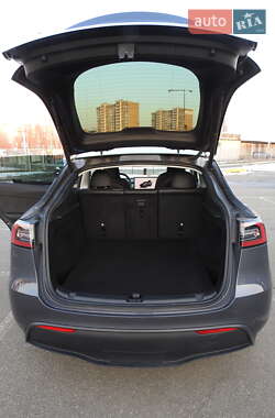 Внедорожник / Кроссовер Tesla Model Y 2023 в 