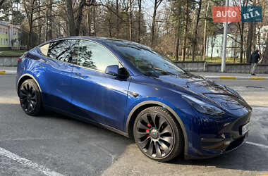Внедорожник / Кроссовер Tesla Model Y 2023 в 
