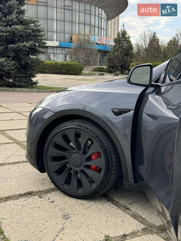 Внедорожник / Кроссовер Tesla Model Y 2022 в Харькове