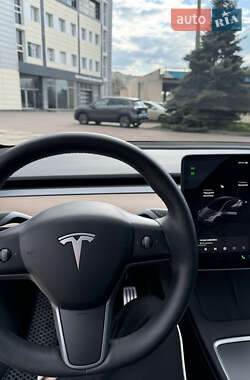 Внедорожник / Кроссовер Tesla Model Y 2022 в 
