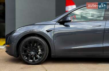 Внедорожник / Кроссовер Tesla Model Y 2023 в 