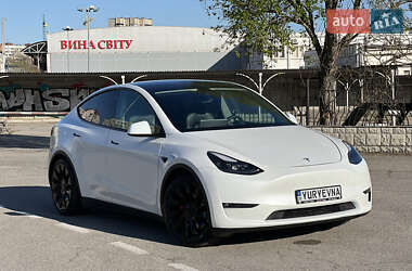 Внедорожник / Кроссовер Tesla Model Y 2021 в 
