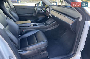 Внедорожник / Кроссовер Tesla Model Y 2021 в 