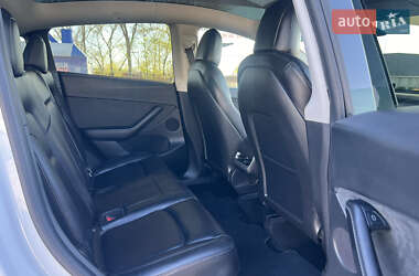 Внедорожник / Кроссовер Tesla Model Y 2021 в 