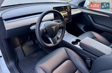 Внедорожник / Кроссовер Tesla Model Y 2022 в 