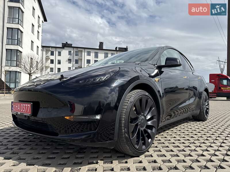 Внедорожник / Кроссовер Tesla Model Y 2022 в Луцке