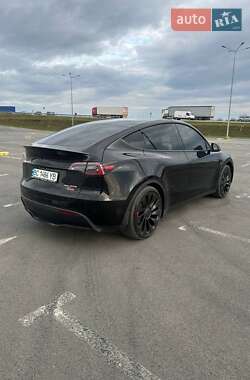 Внедорожник / Кроссовер Tesla Model Y 2023 в 