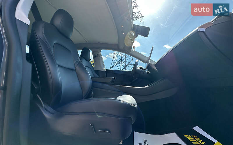 Позашляховик / Кросовер Tesla Model Y 2021 в Стрию