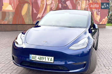 Позашляховик / Кросовер Tesla Model Y 2023 в 