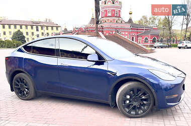 Позашляховик / Кросовер Tesla Model Y 2023 в 