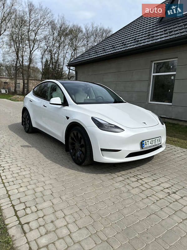 Tesla Model Y 2022