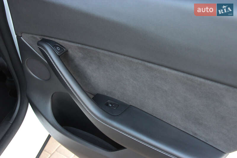 Внедорожник / Кроссовер Tesla Model Y 2021 в Одессе