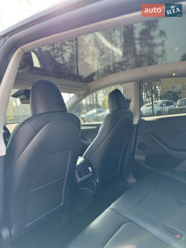 Позашляховик / Кросовер Tesla Model Y 2023 в Житомирі