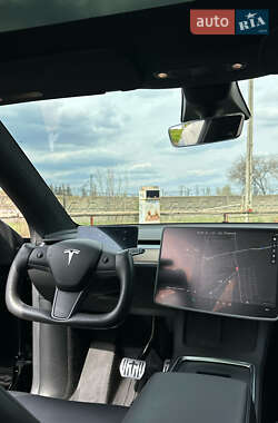 Позашляховик / Кросовер Tesla Model Y 2022 в 