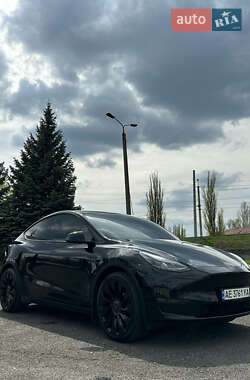 Позашляховик / Кросовер Tesla Model Y 2022 в 