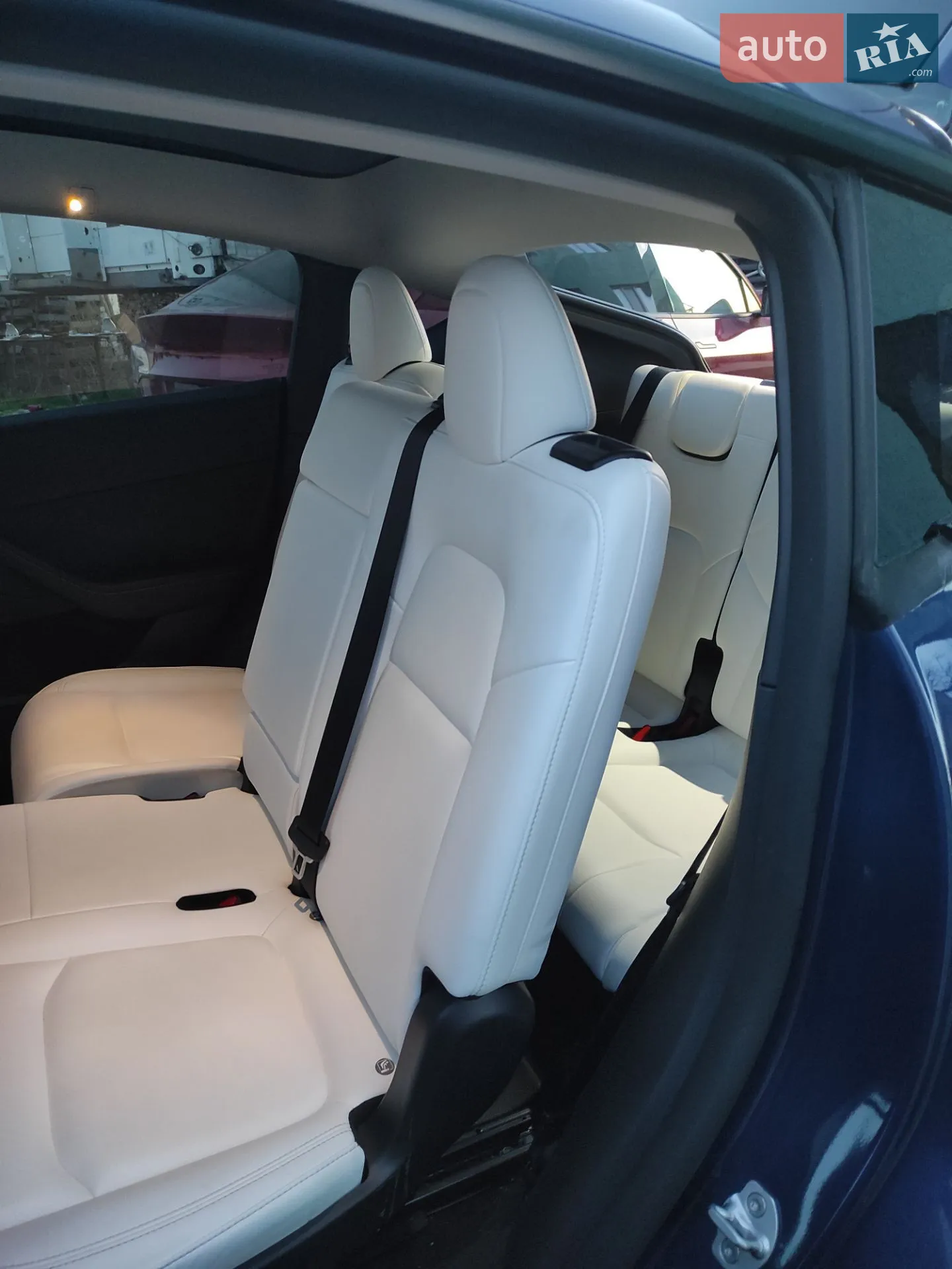 2023 Tesla Model Y - мініатюра 8