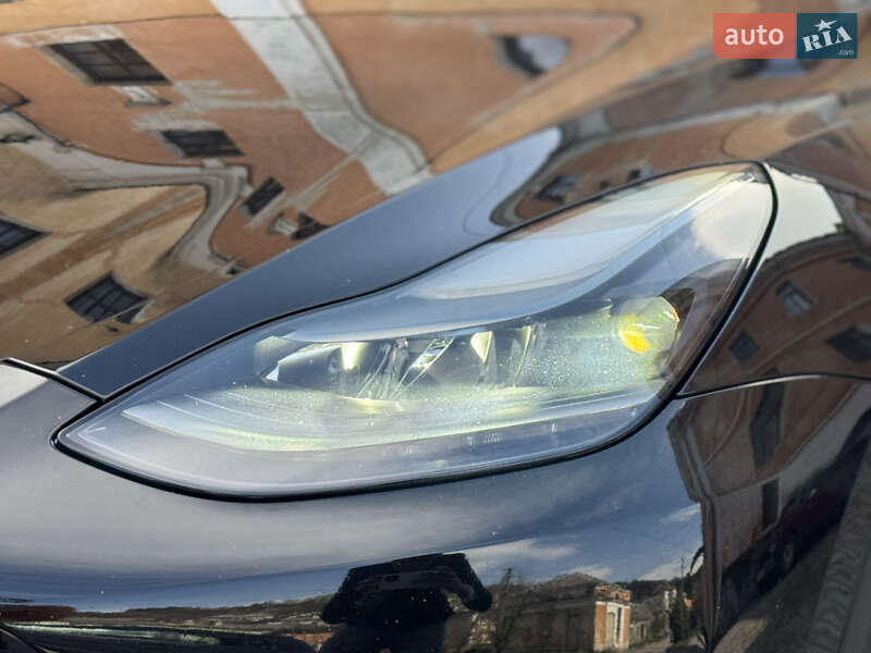 Внедорожник / Кроссовер Tesla Model Y 2022 в Дубно