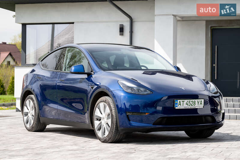 Позашляховик / Кросовер Tesla Model Y 2023 в Коломиї