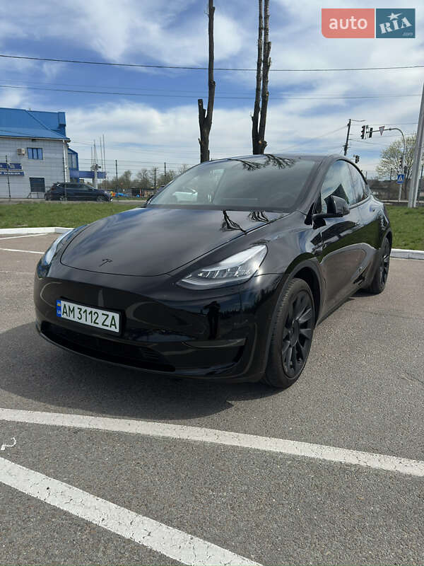Внедорожник / Кроссовер Tesla Model Y 2021 в 