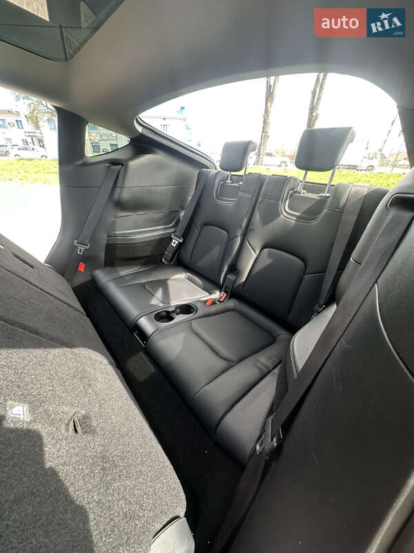 Позашляховик / Кросовер Tesla Model Y 2021 в Житомирі
