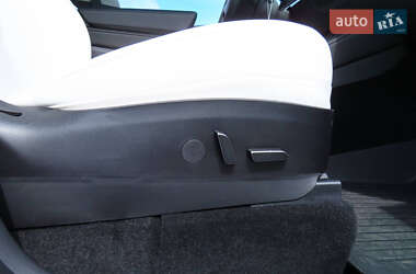 Внедорожник / Кроссовер Tesla Model Y 2022 в 
