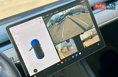 Внедорожник / Кроссовер Tesla Model Y 2021 в 