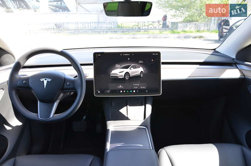 Внедорожник / Кроссовер Tesla Model Y 2022 в Киеве